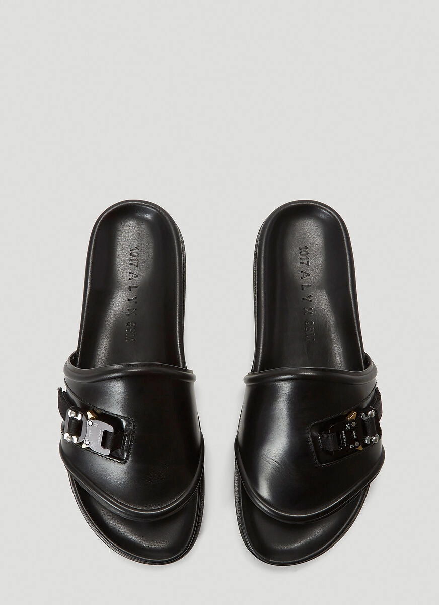 1017 ALYX 9SM Rollercoaster Buckle Detail Slides