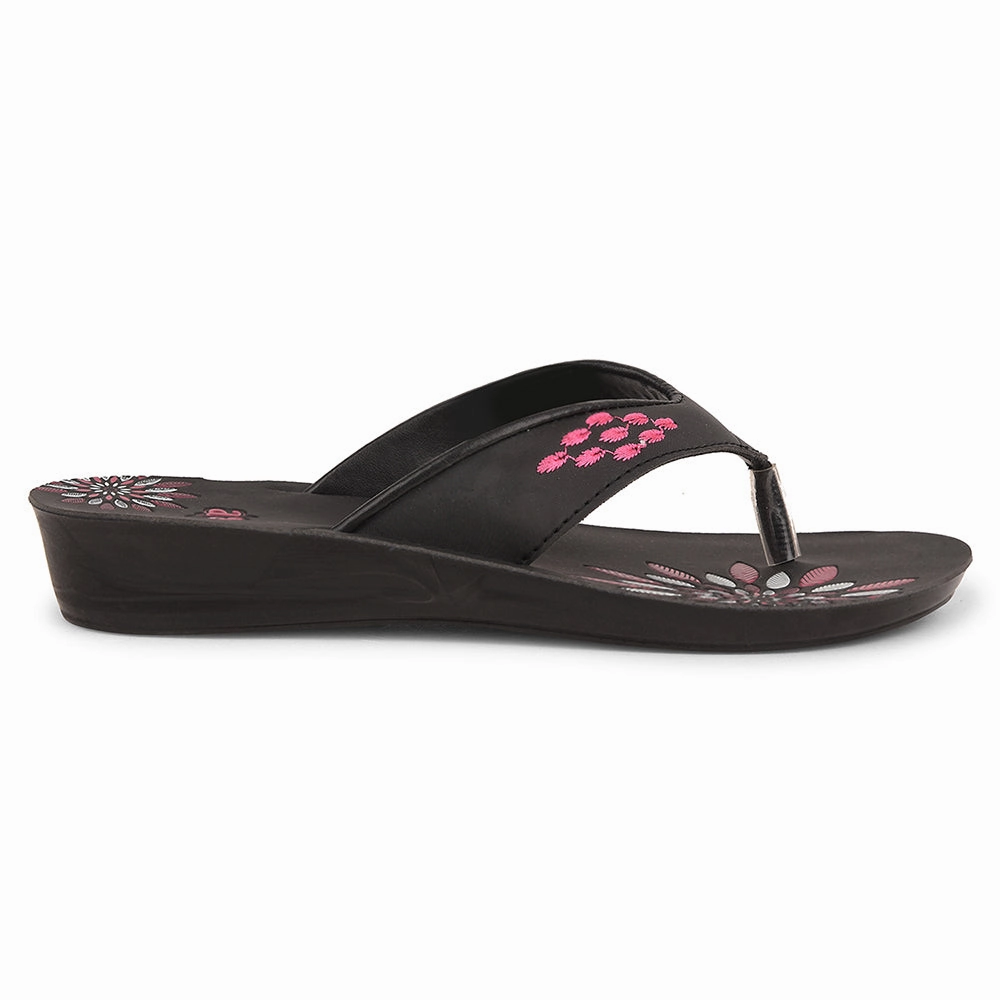 A-HA Black Casual Slipper For Women AVNI-10 By Liberty