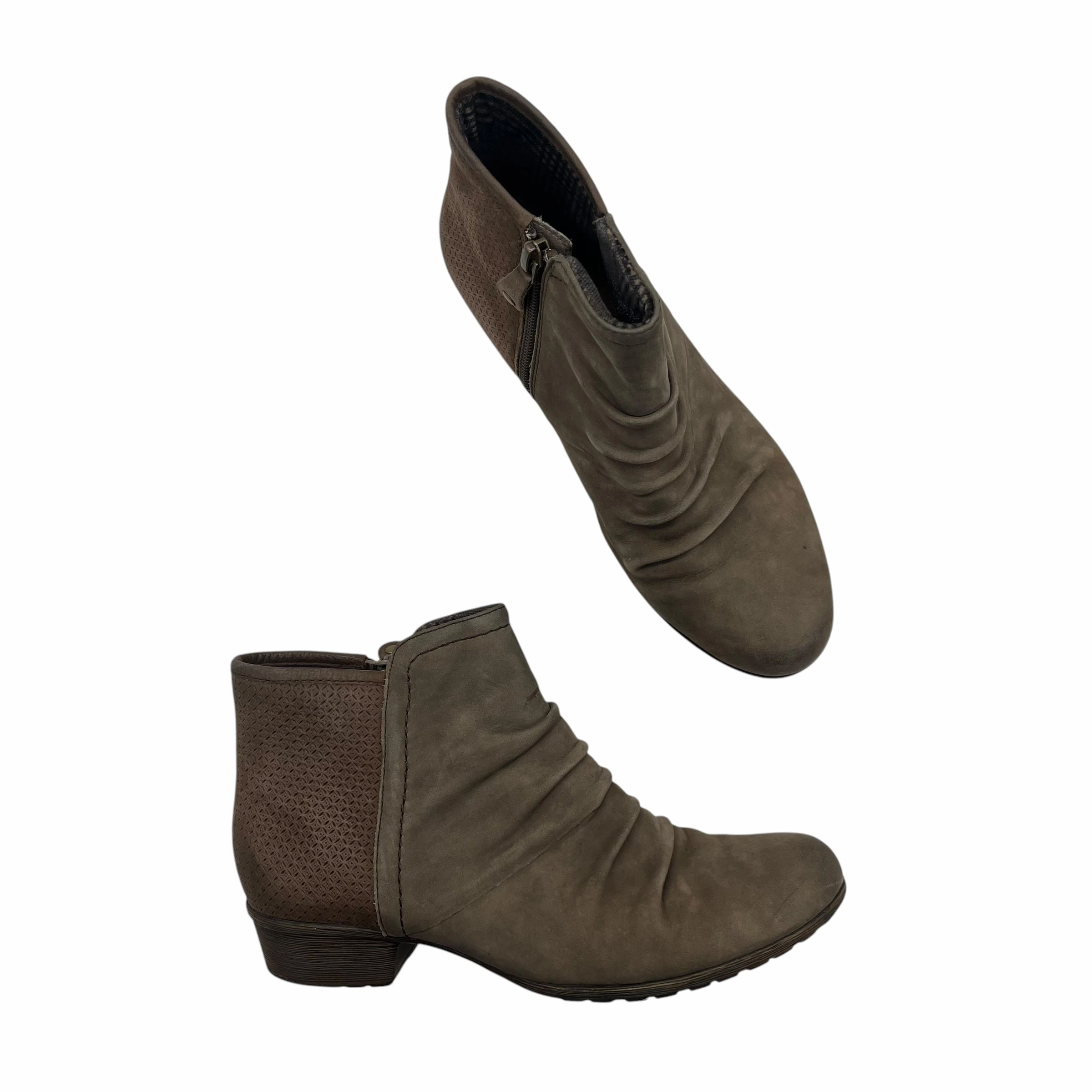Boots Ankle Flats By Rockport In Taupe, Size:7