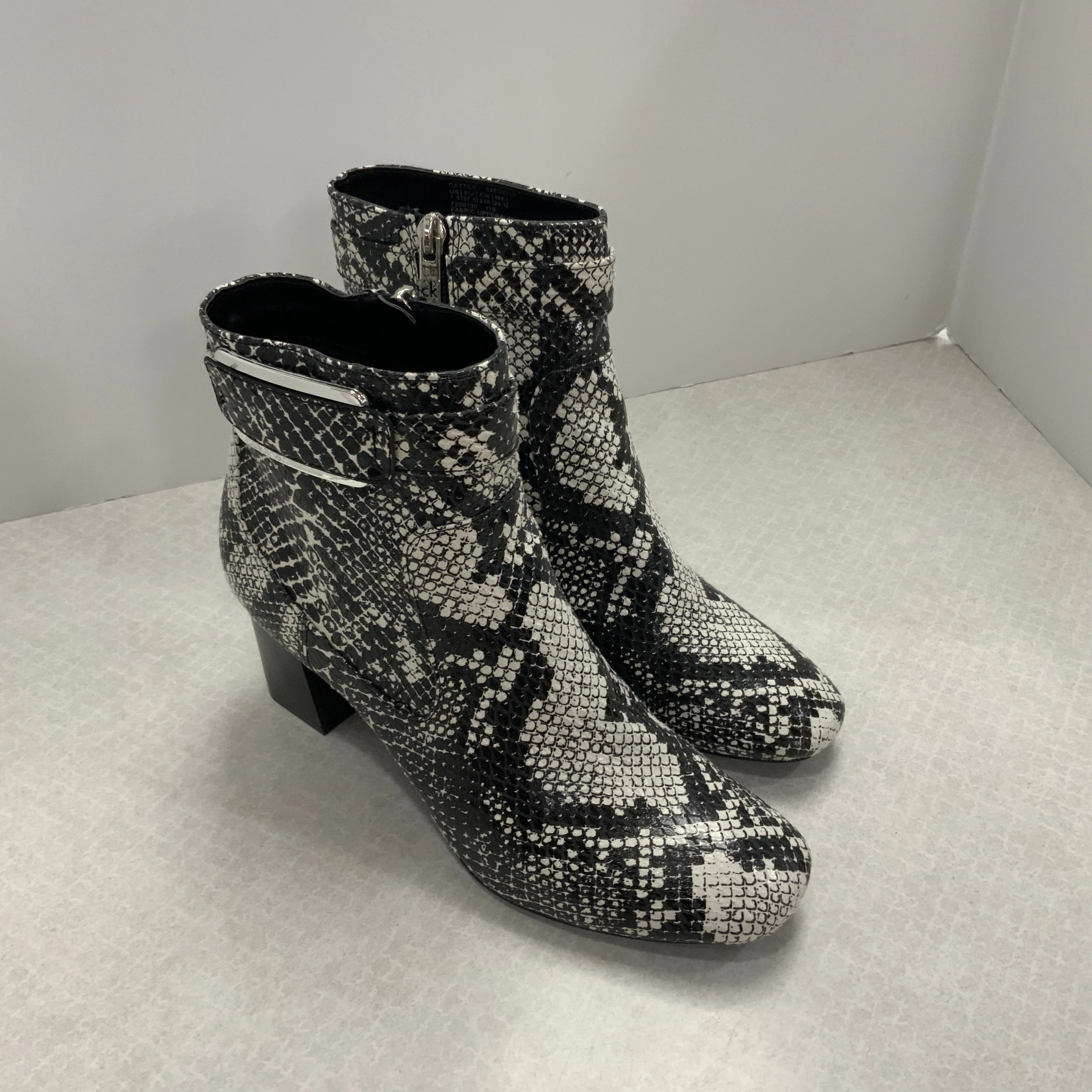 Boots Ankle Heels By Calvin Klein In Black, Size: 7.5