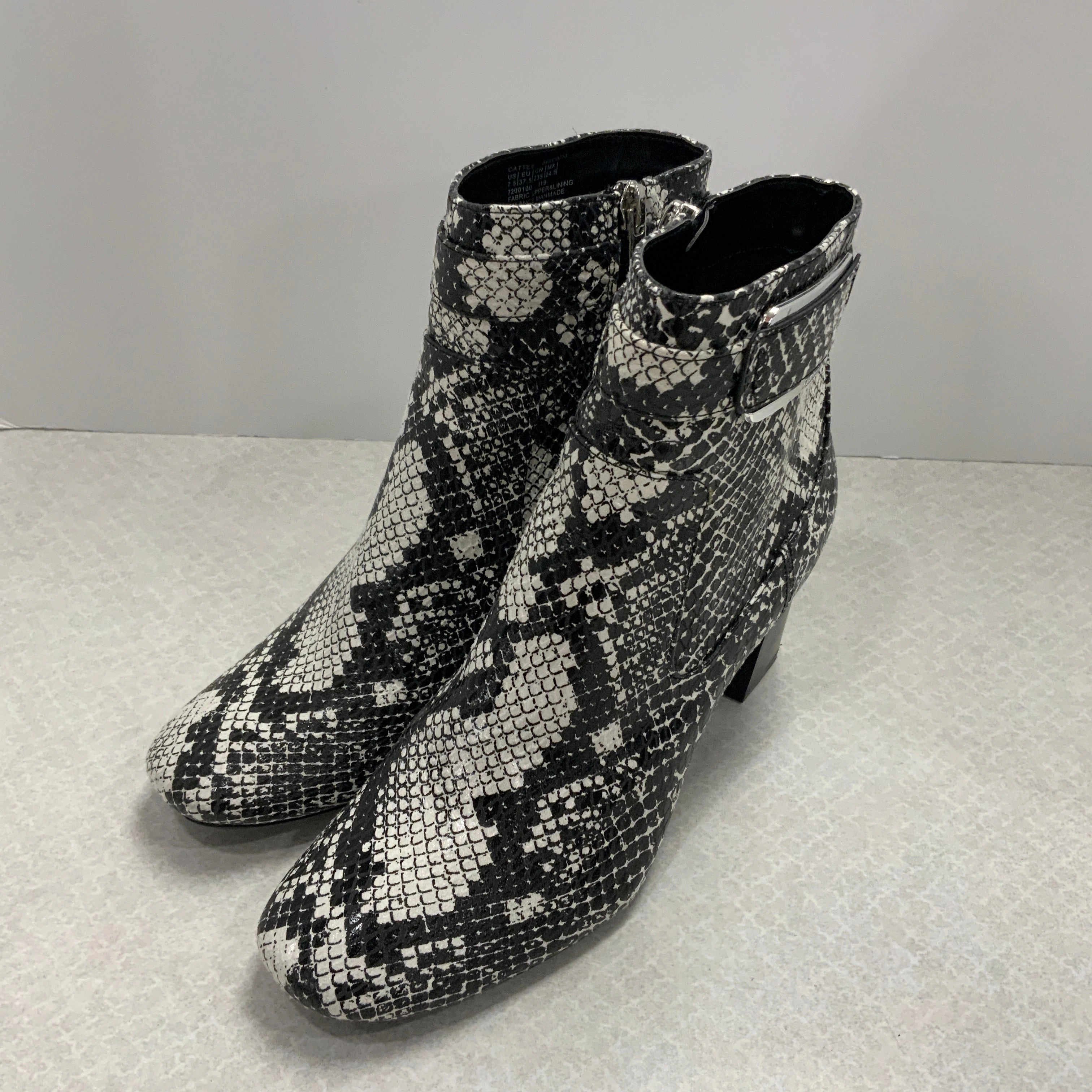 Boots Ankle Heels By Calvin Klein In Black, Size: 7.5