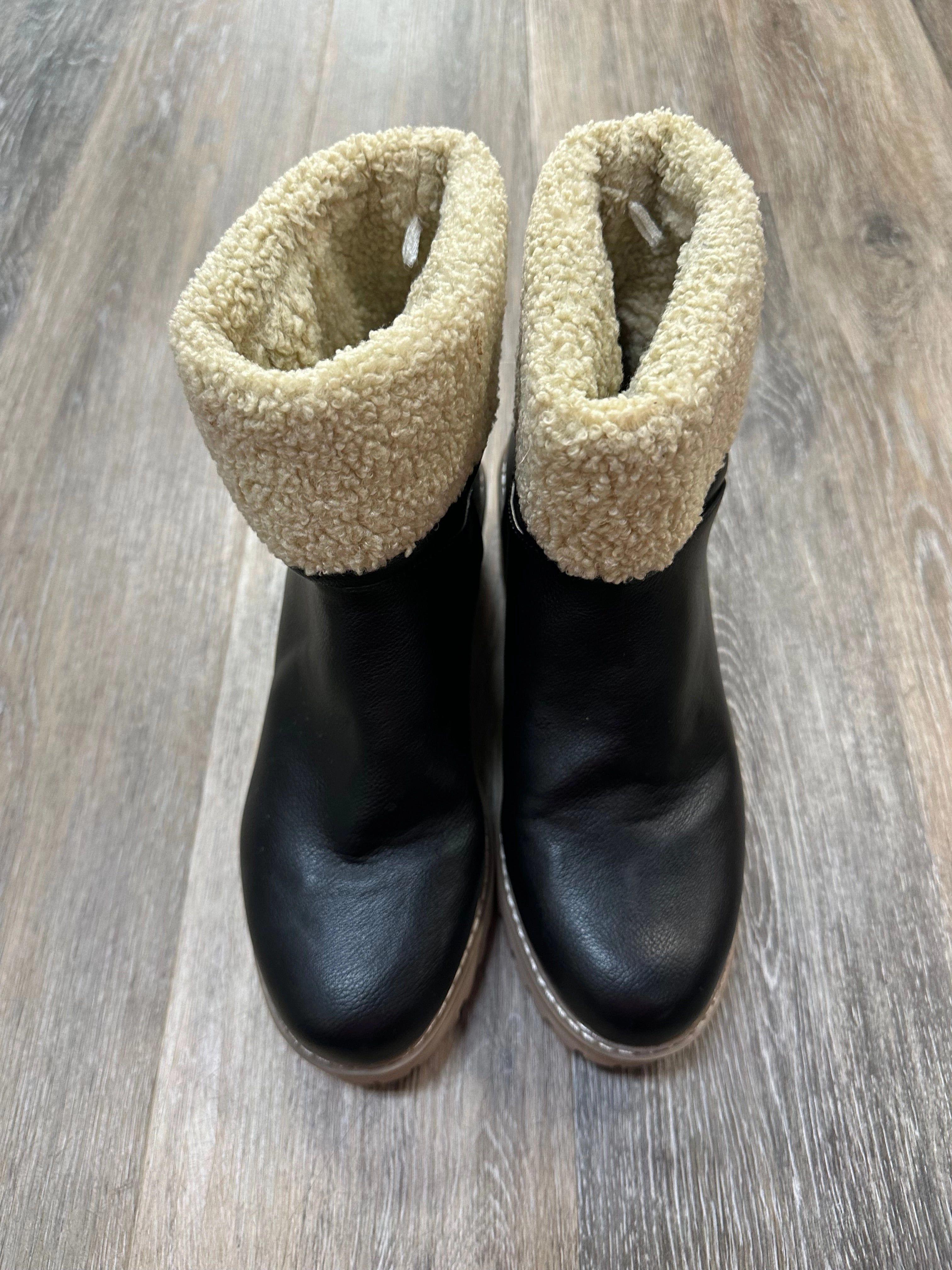 Boots Ankle Heels By Dolce Vita In Black, Size: 8.5