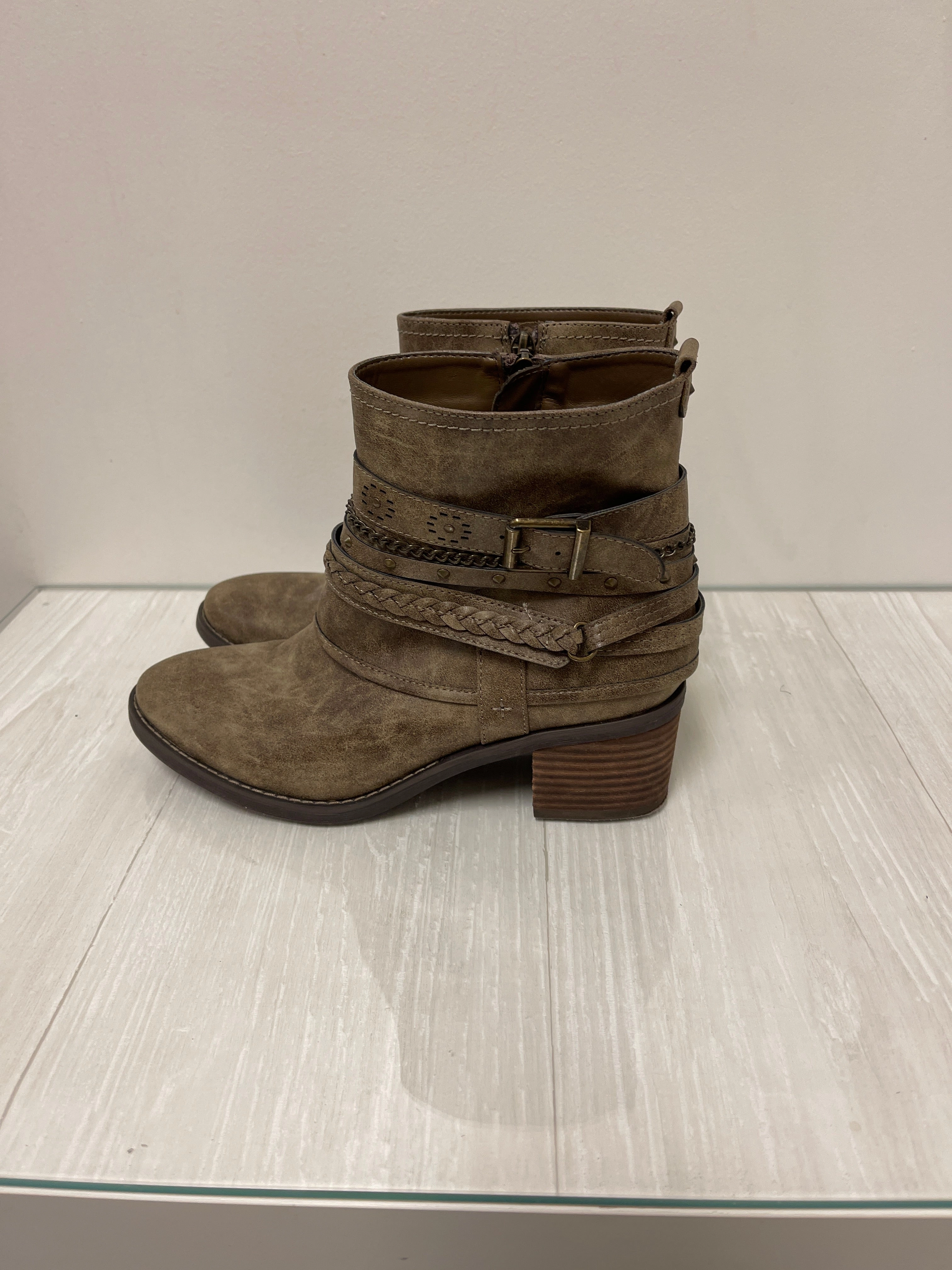 Boots Ankle Heels By Limelight In Tan, Size: 8