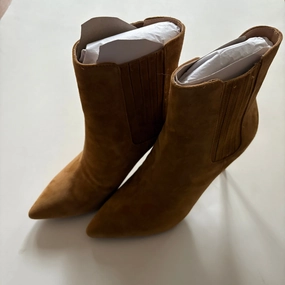 Boots Ankle Heels By Saks Fifth Avenue In Tan, Size: 7.5