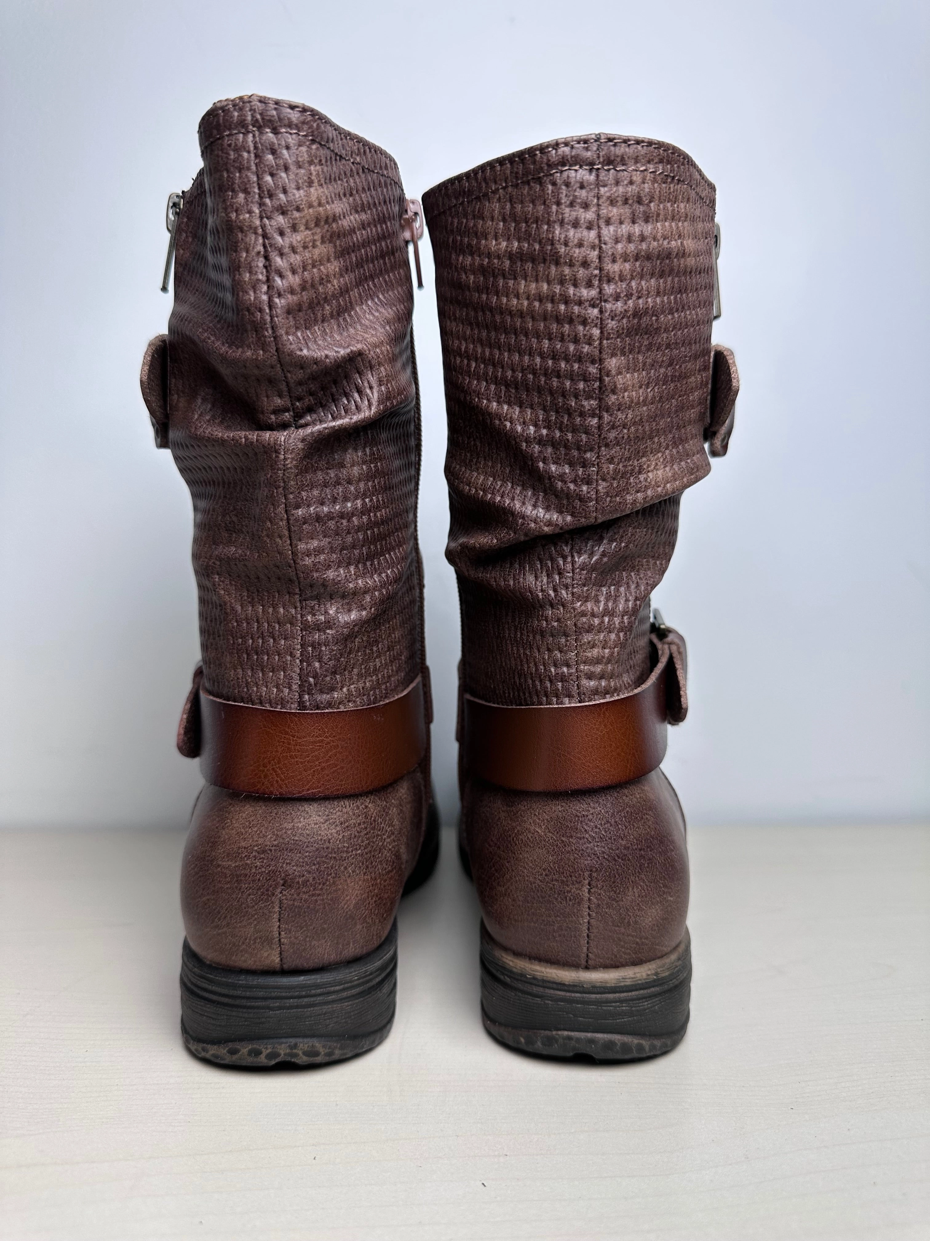 Boots Mid-calf Flats By Jelly Pop In Brown, Size: 9.5