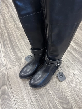 Boots Mid-calf Flats By St Johns Bay In Black, Size: 6