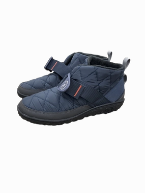 Boots Snow By Chacos  Size: 7