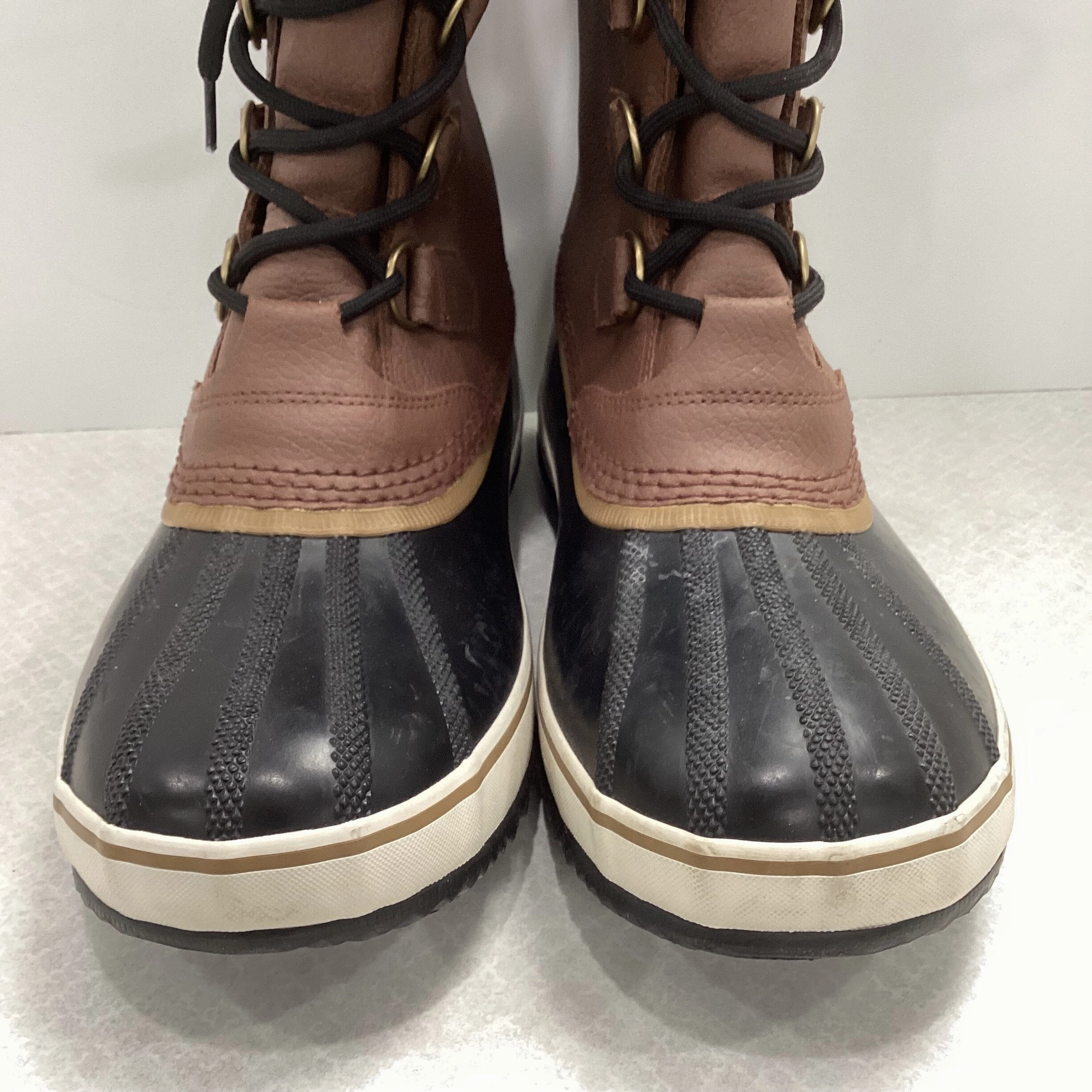 Boots Snow By Sorel  Size: 10.5
