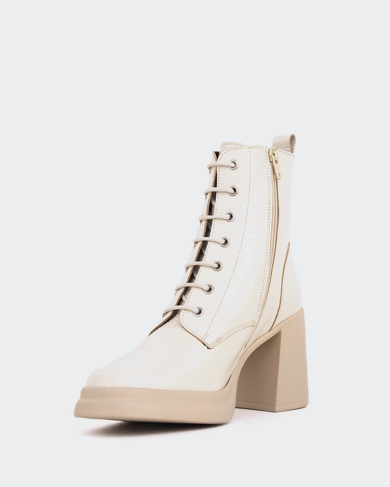 Citorio Off White Naplack