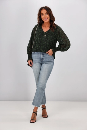 Gloss by Shine On Taneille Blouson Sleeve Top Green Floral