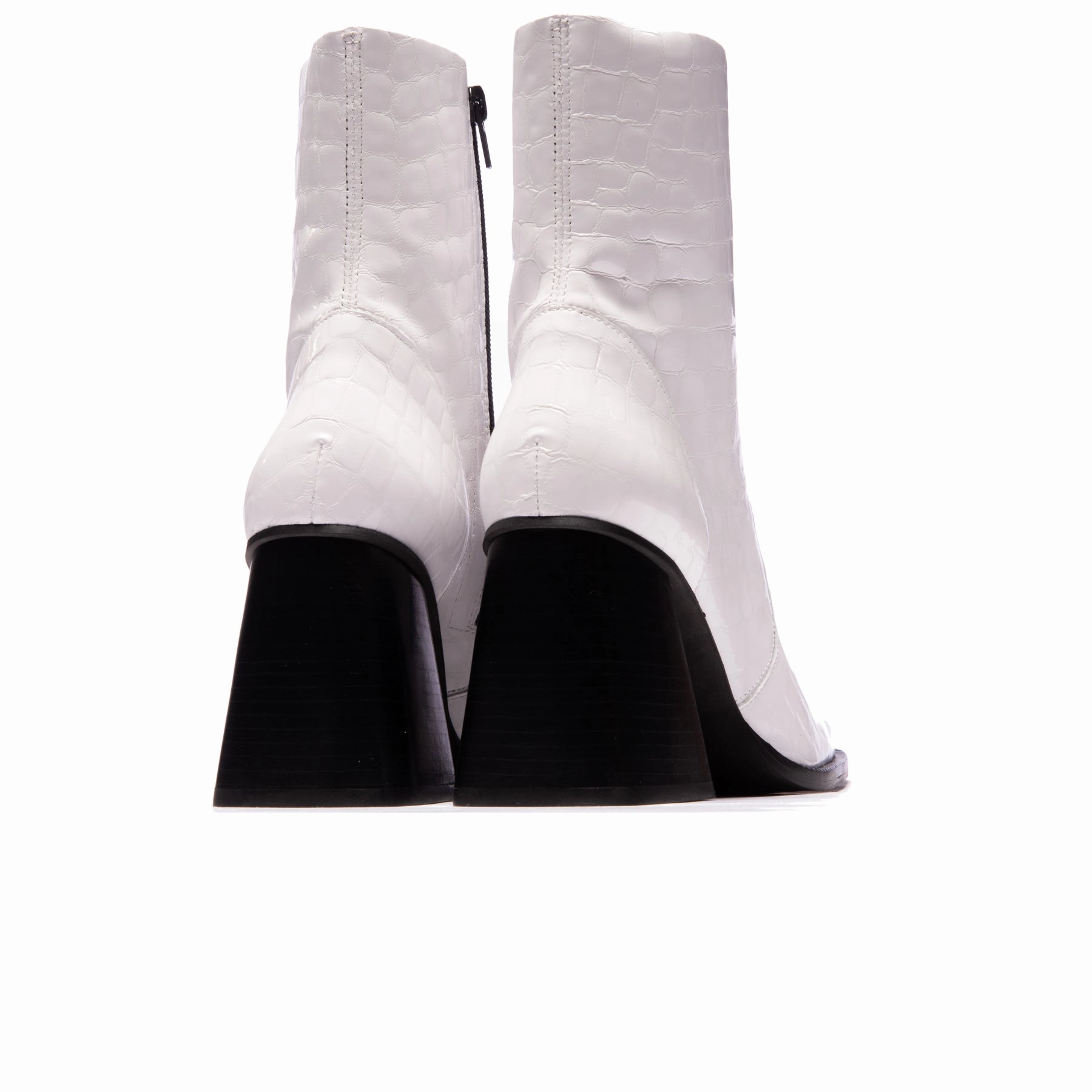 Melana White Croco Leather