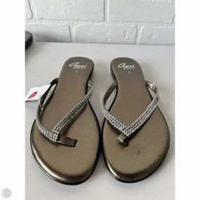 Sandals Flip Flops By  APRI  In Gold, Size: 9