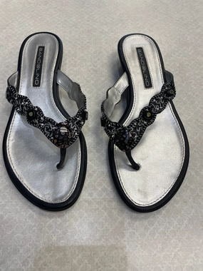 Sandals Flip Flops By Bandolino In Black & Silver, Size: 6