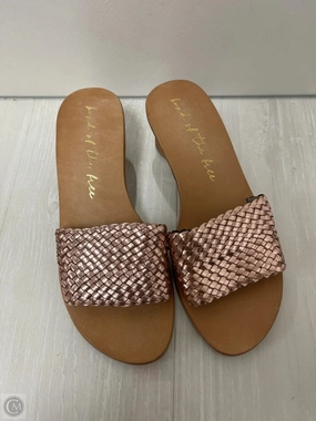 Sandals Heels Block By Clothes Mentor In Gold, Size: 8