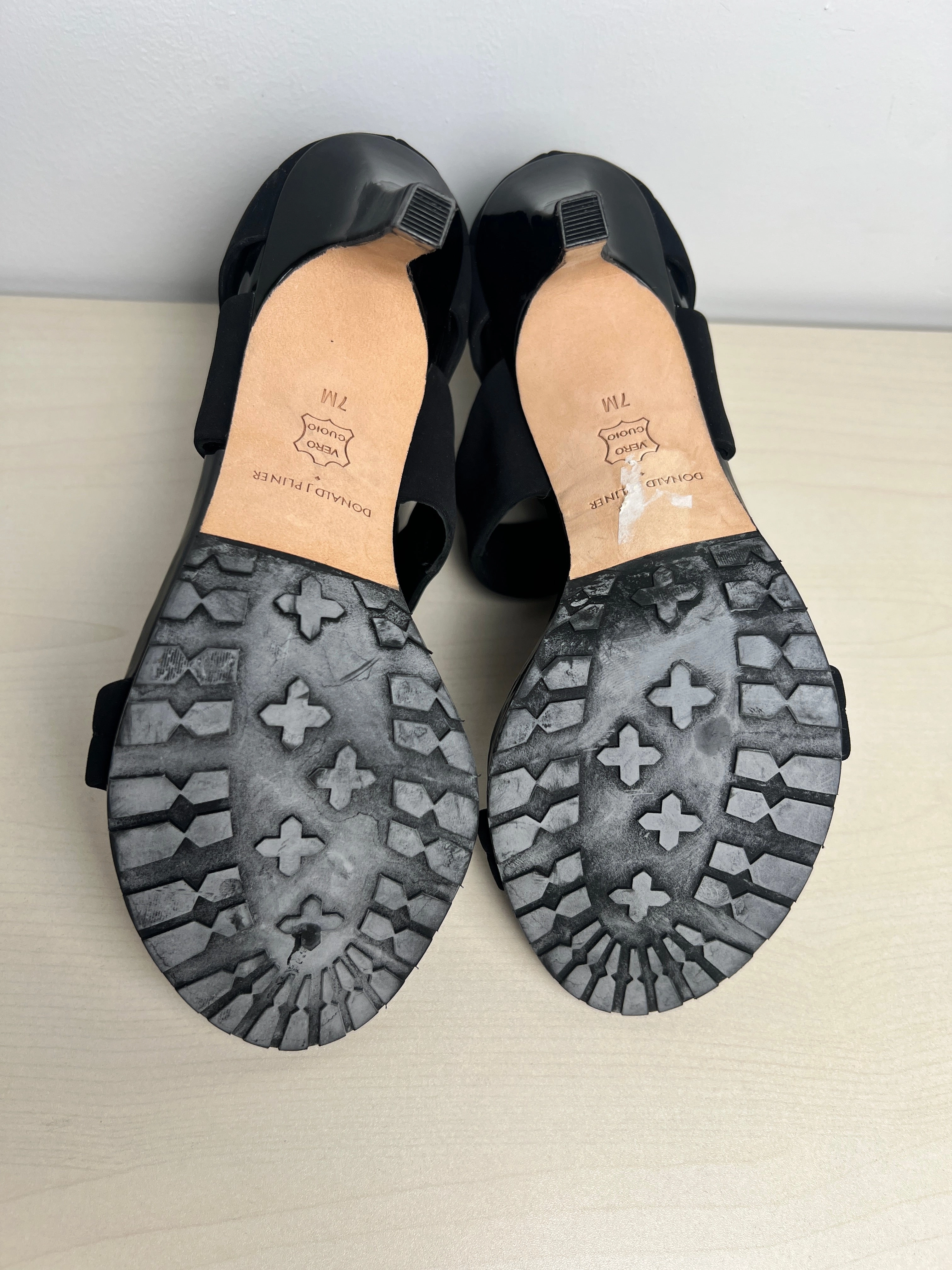 Sandals Heels Stiletto By Donald Pliner In Black, Size: 7