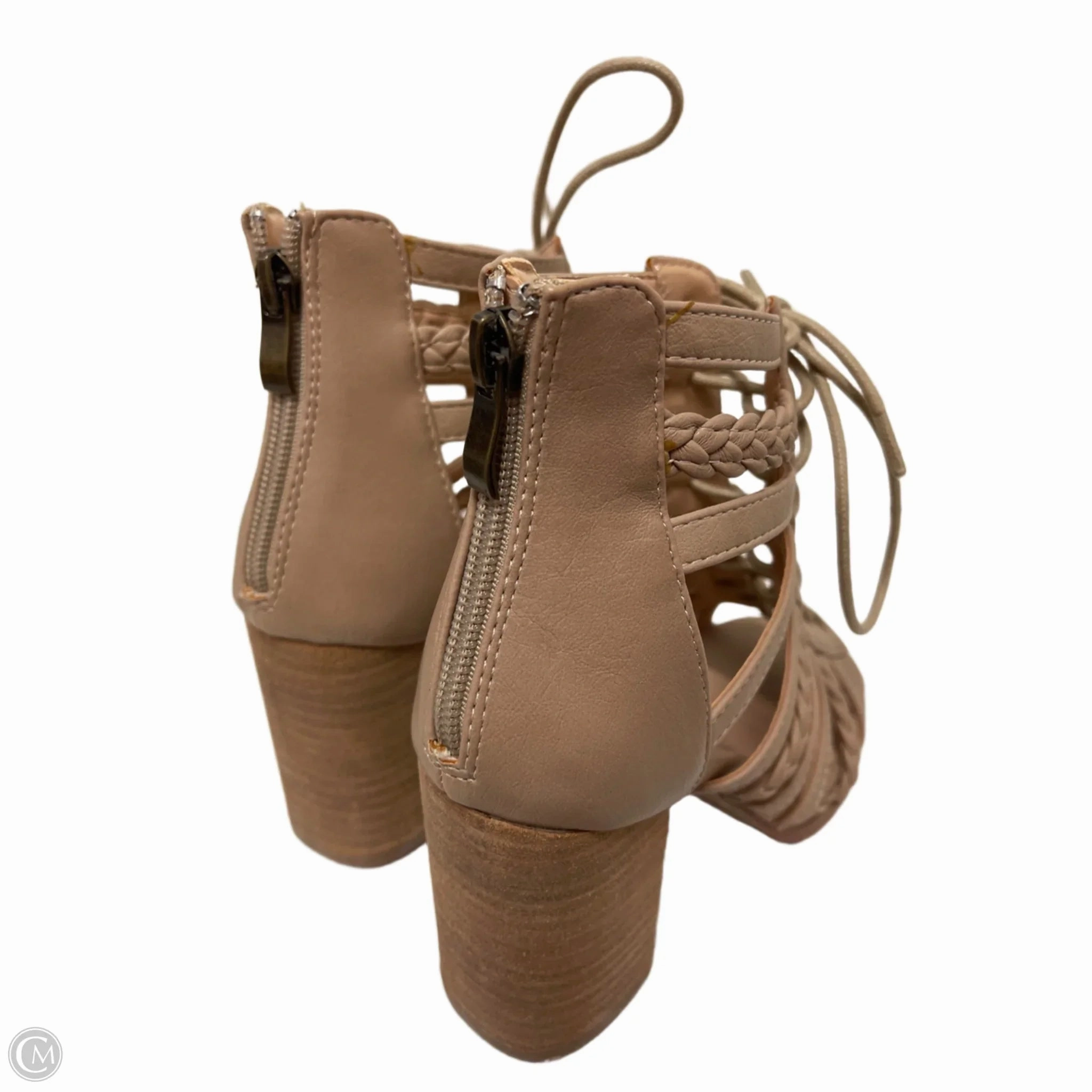 Shoes Heels Block By Clothes Mentor In Cream, Size: 5.5