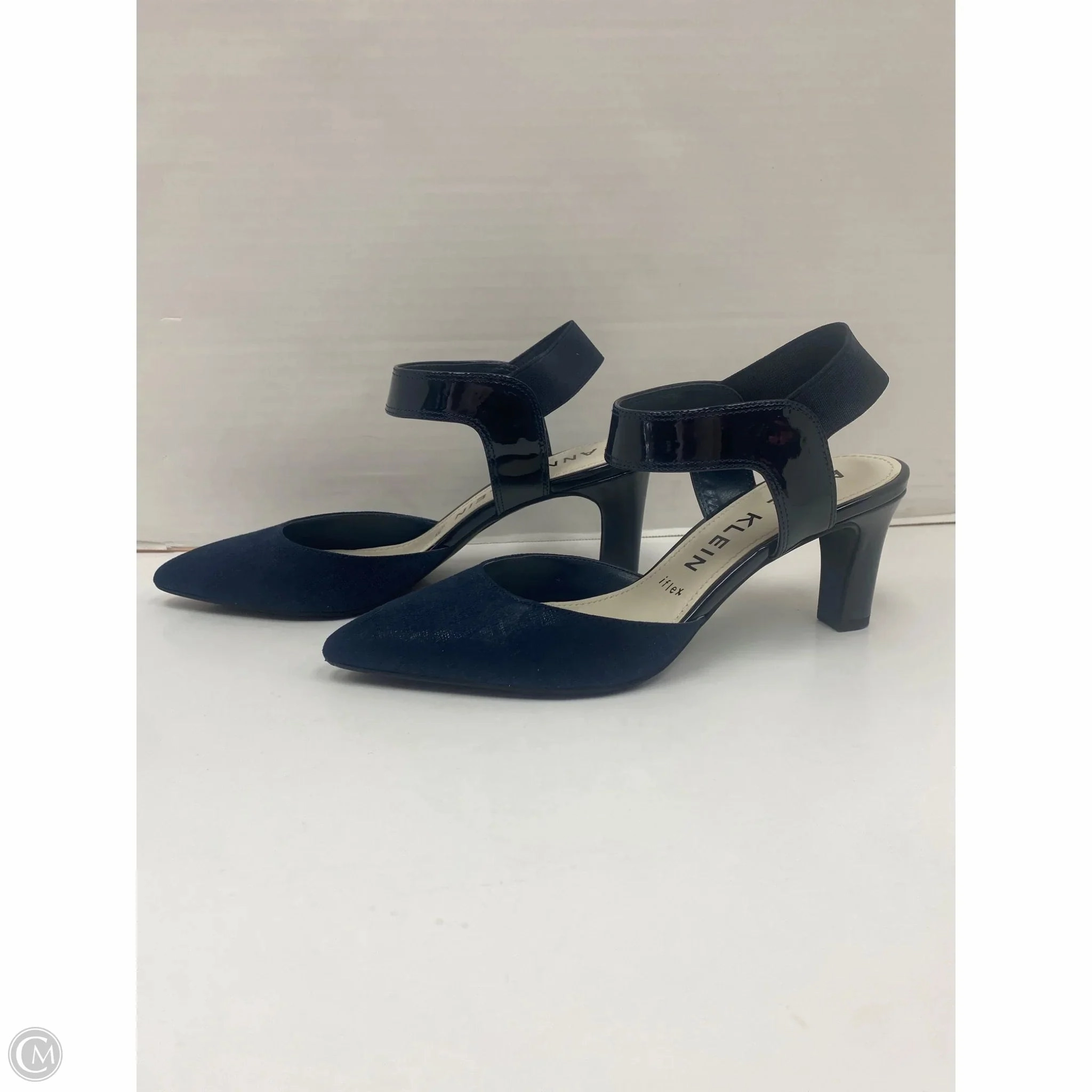 Shoes Heels Kitten By Anne Klein In Navy, Size: 8