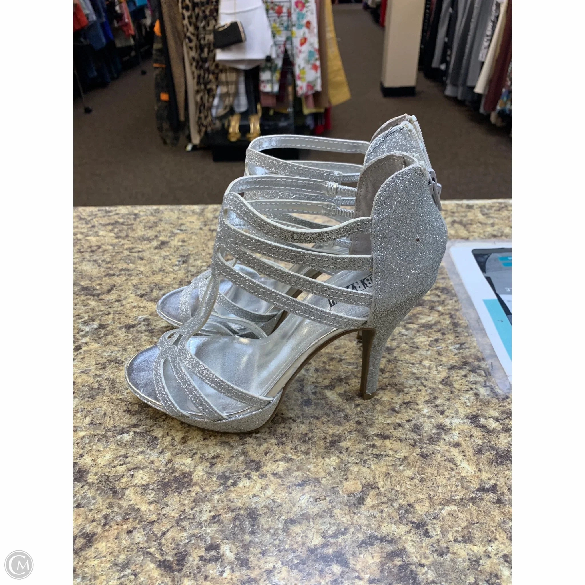 Shoes Heels Kitten By Brash In Silver, Size: 7.5