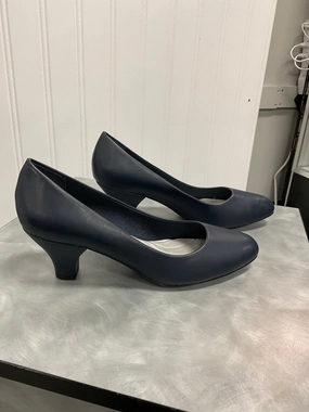 Shoes Heels Kitten By Easy Street In Navy, Size: 9.5