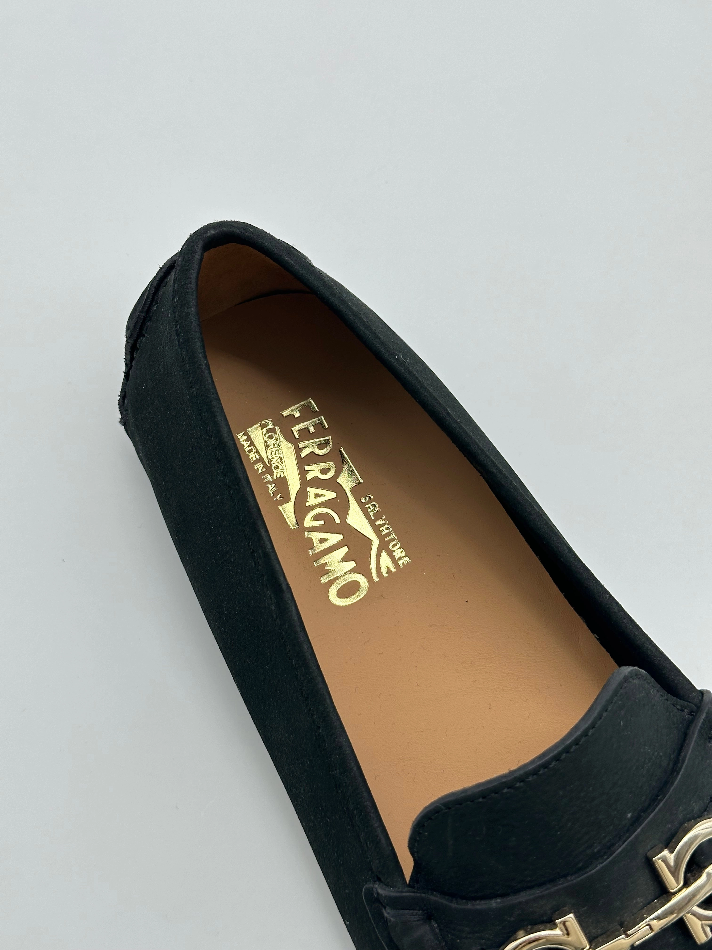 Suede Buckle Mocassini