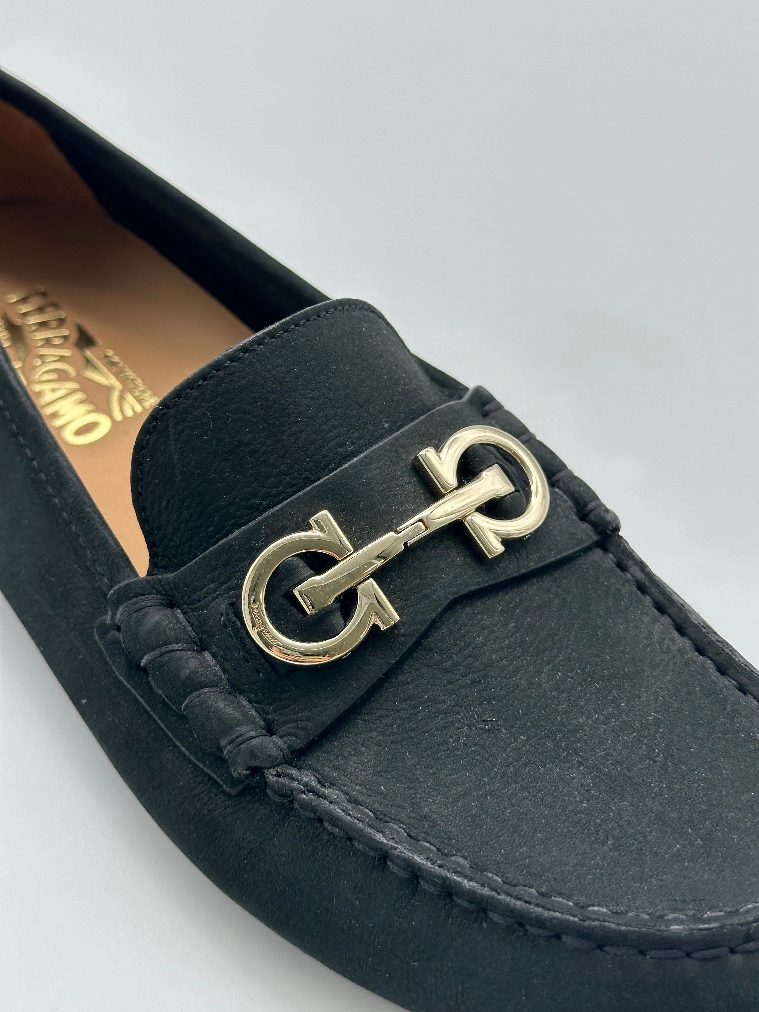 Suede Buckle Mocassini