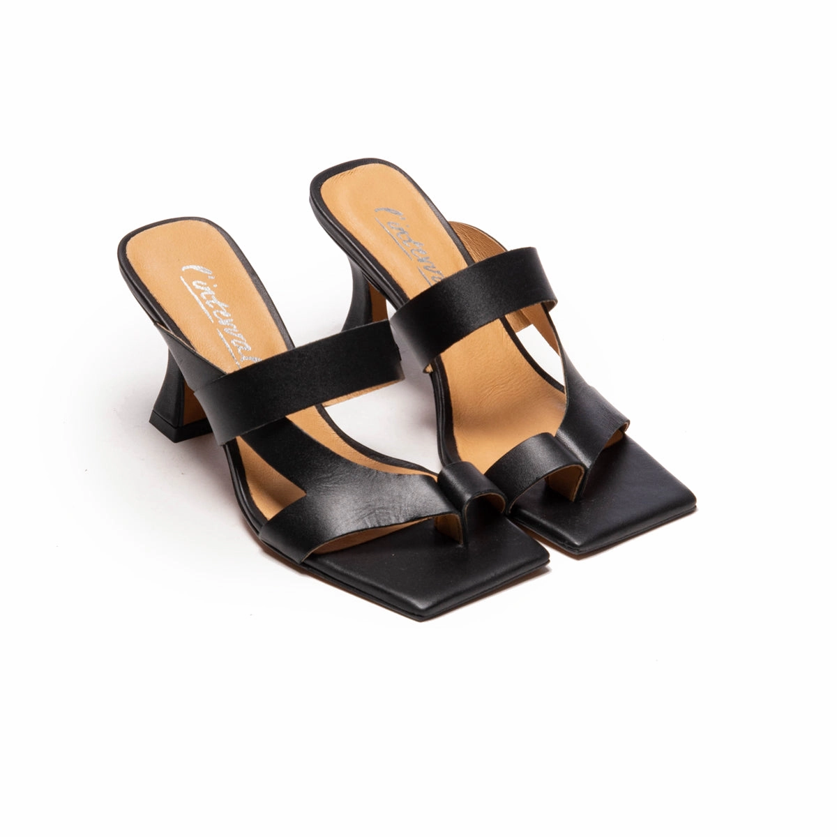 Vica Black Leather