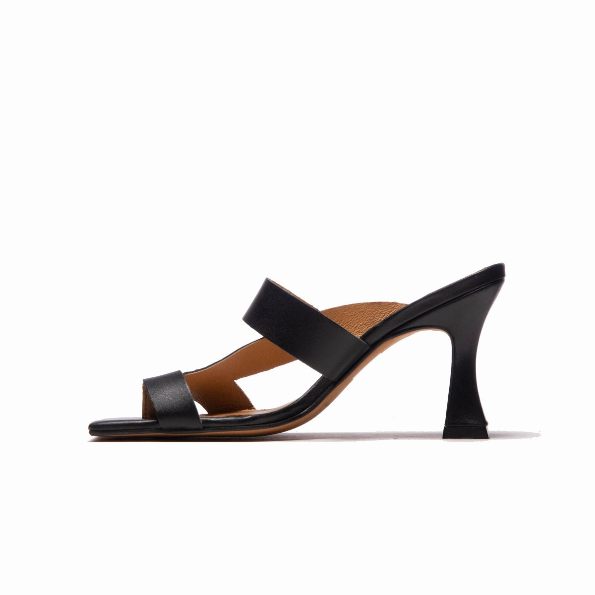Vica Black Leather