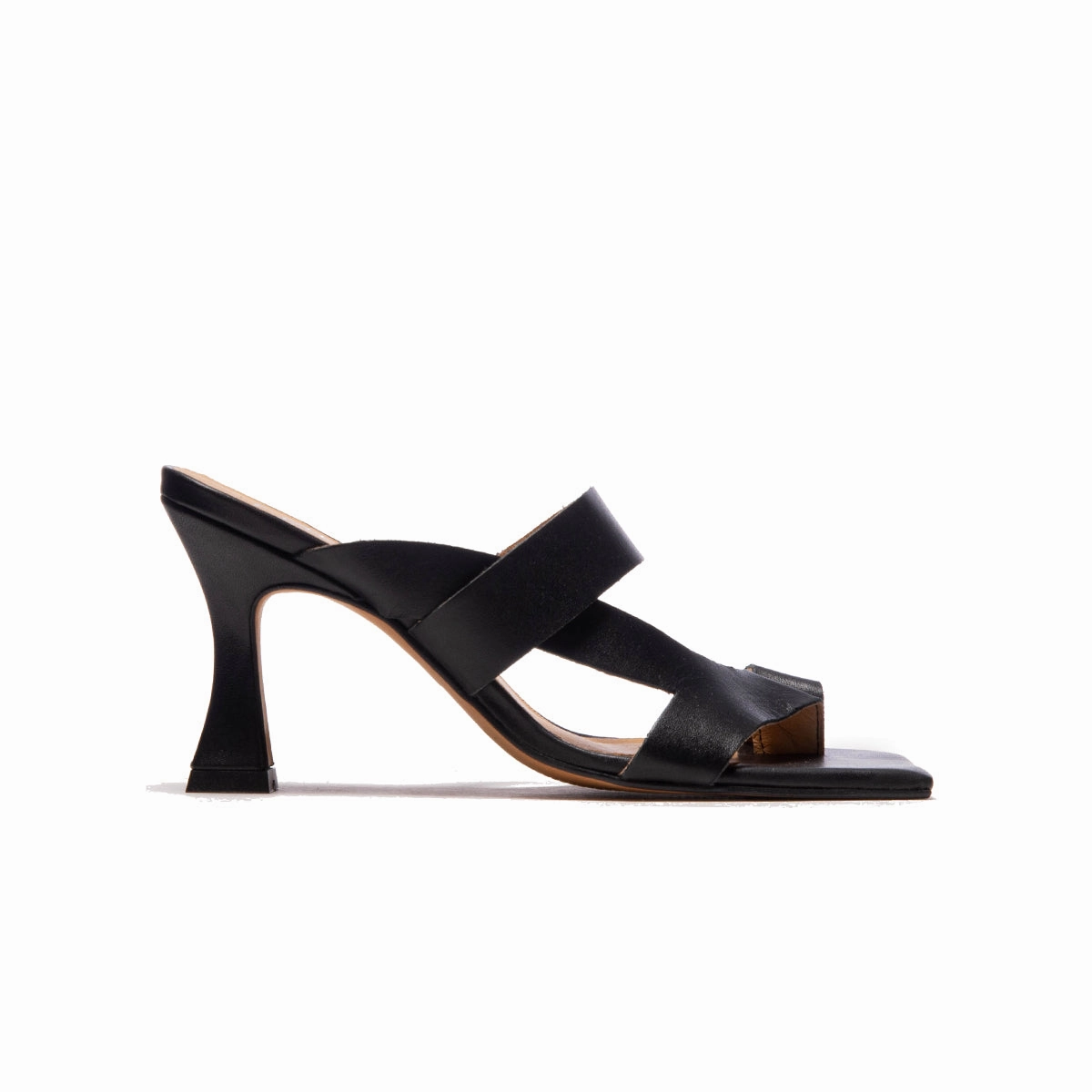 Vica Black Leather